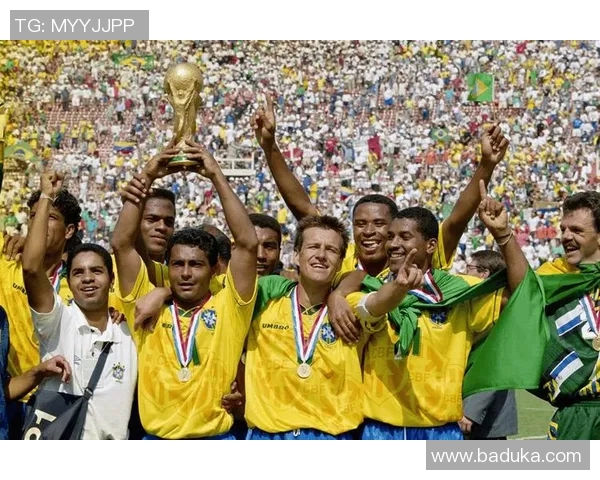 世界顶级足球老球星回顾 不朽传奇与荣耀时刻永载史册